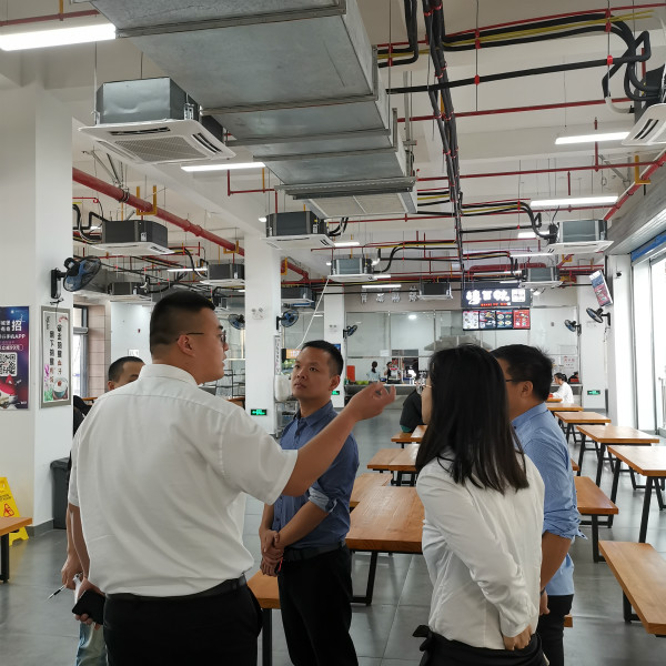 1571801781123298.jpg 校领导带队巡查校园安全及环境整治工作2.jpg